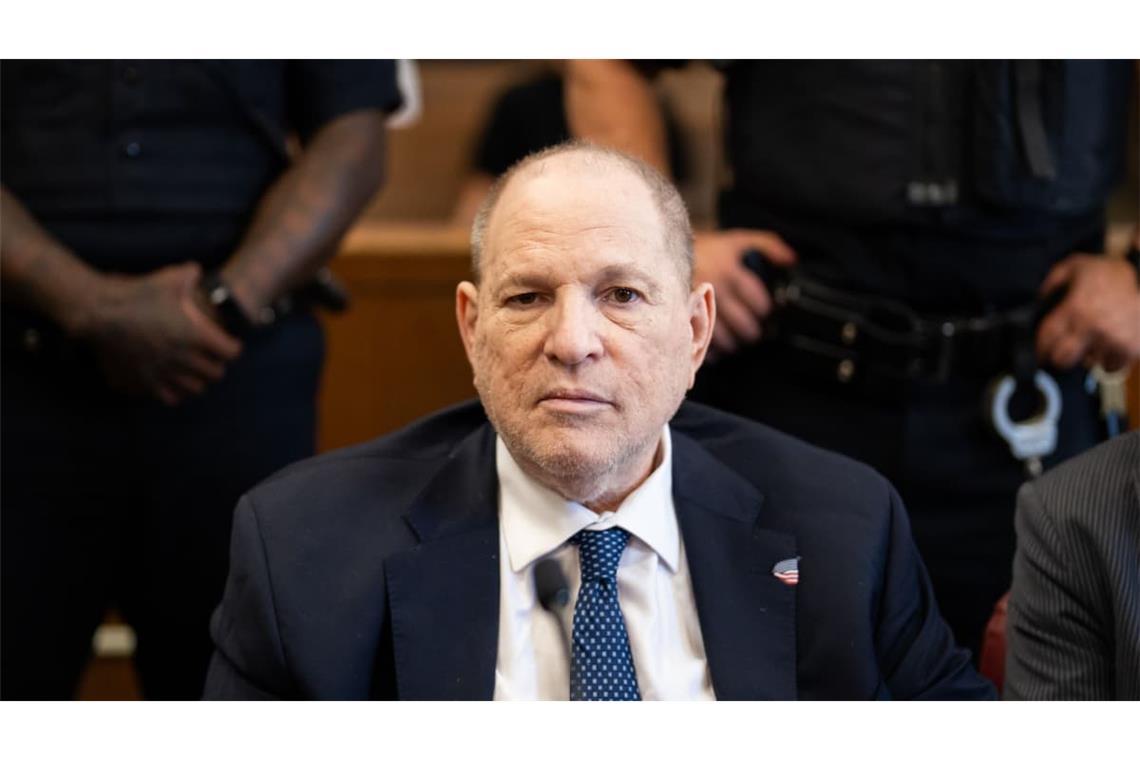 Harvey Weinstein ist zu einer Haftstrafe von 15 Jahren verurteilt worden.