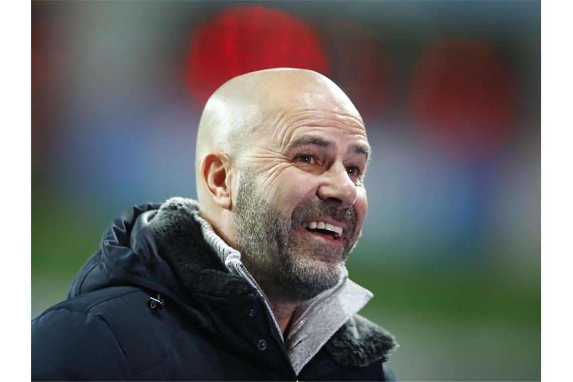 Hat am Pokalfinale in Berlin Gefallen gefunden: Bayer-Coach Peter Bosz. Foto: Thilo Schmuelgen/Reuters/Pool/dpa