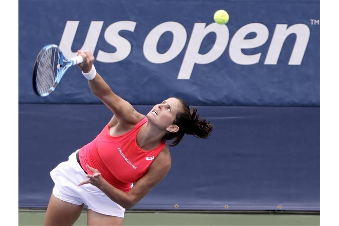 Erleichterter Zverev bei US Open nach Fünf-Satz-Sieg weiter Hat bei den US Open die zweite Runde erreicht: Julia Görges in Aktion. Foto: Frank Franklin Ii/AP