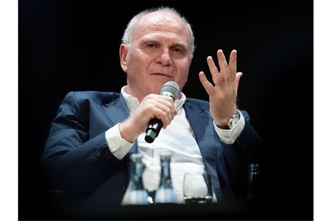 Hoeneß plaudert im VIP-Bereich - Tränen „kein Problem“