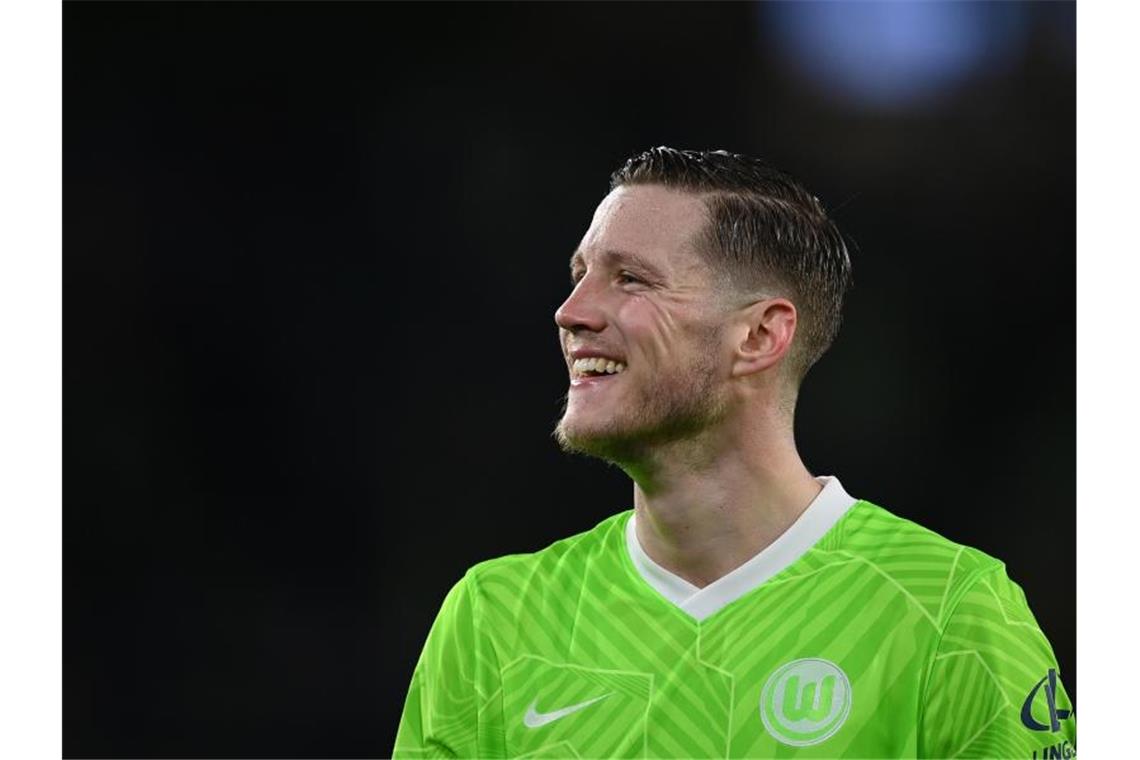 Fußball-Bundesliga am Samstag: Sechs Spiele, sechs Köpfe Hat bisher in dreizehn Pflichtspielen vier Mal getroffen: Wolfsburgs Wout Weghorst. Foto: Swen Pförtner/dpa