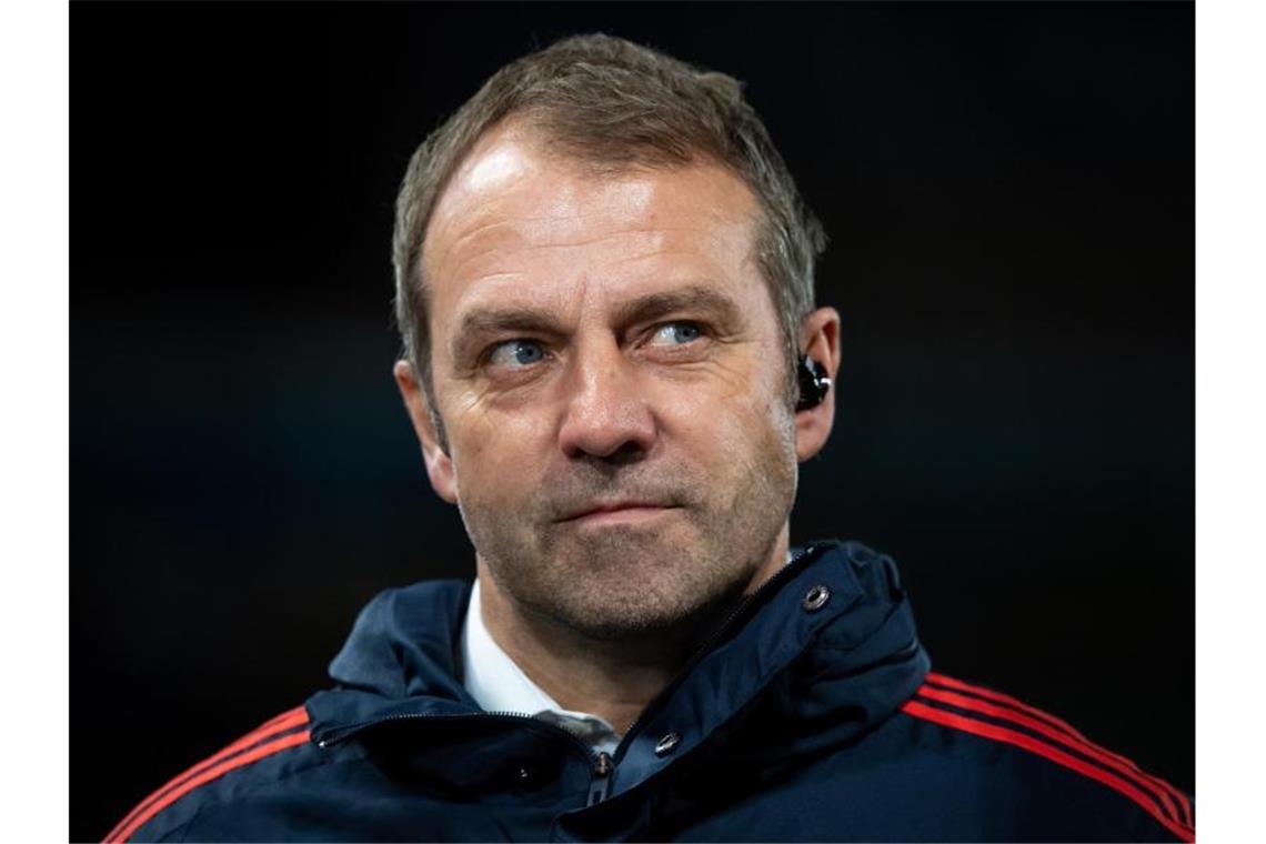 Bayern München mit erstem „Cyber-Training“ zufrieden Hat das erste „Cyber-Training“ mit den Spielern des FC Bayern München geleitet: Trainer Hansi Flick. Foto: Sven Hoppe/dpa