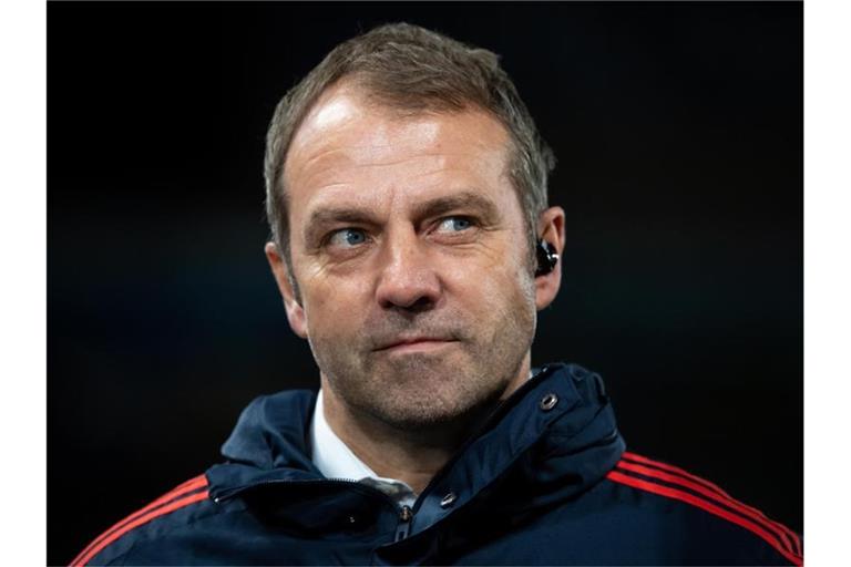 Hat das erste „Cyber-Training“ mit den Spielern des FC Bayern München geleitet: Trainer Hansi Flick. Foto: Sven Hoppe/dpa