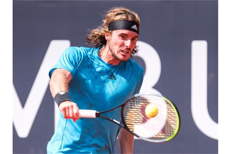 Hat das Viertelfinale in Hamburg überraschend verloren: Stefanos Tsitsipas. Foto: Daniel Bockwoldt/dpa