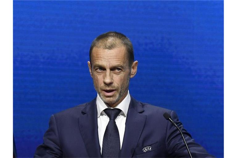 hat den Rückzug der englischen Vereine aus der geplanten Super League begrüßt: UEFA-Präsident Aleksander Ceferin. Foto: Richard Juilliart/UEFA/AP/dpa