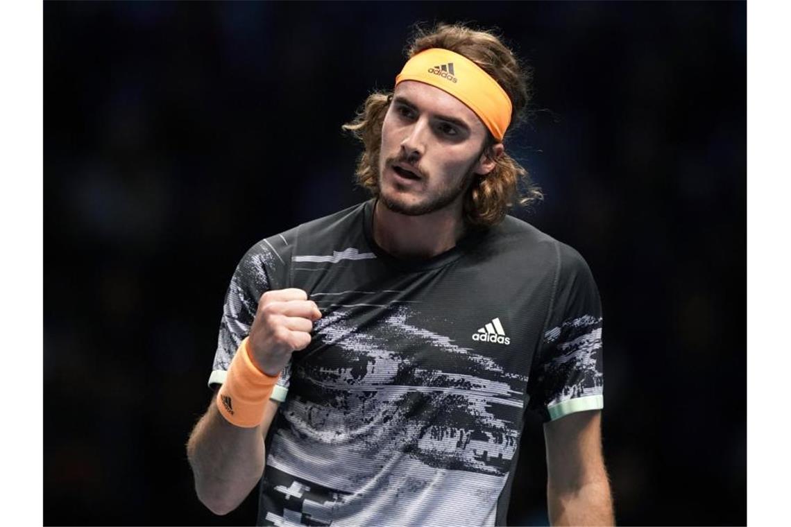 Hat den Russen Daniil Medwedew besiegt: Stefanos Tsitsipas aus Griechenland ballt die Faust. Foto: John Walton/PA Wire/dpa