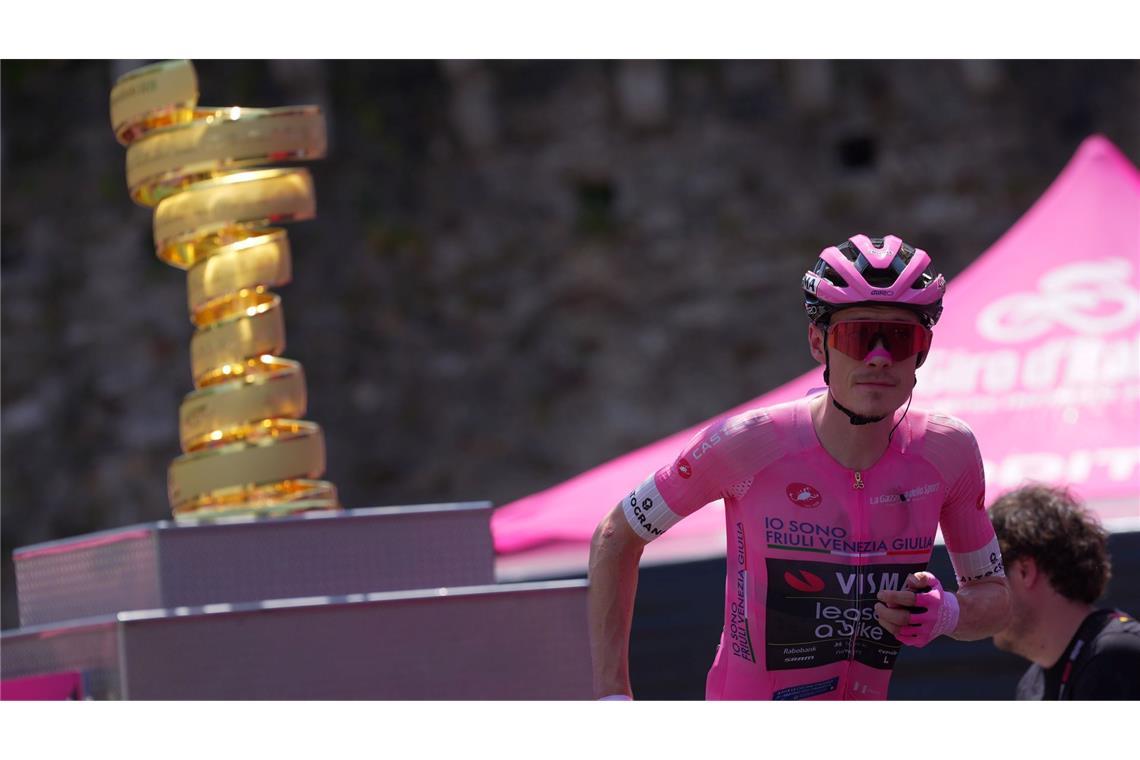 Hat die Giro-Trophäe fest im Blick: Jonas Vingegaard. (Archivbild)