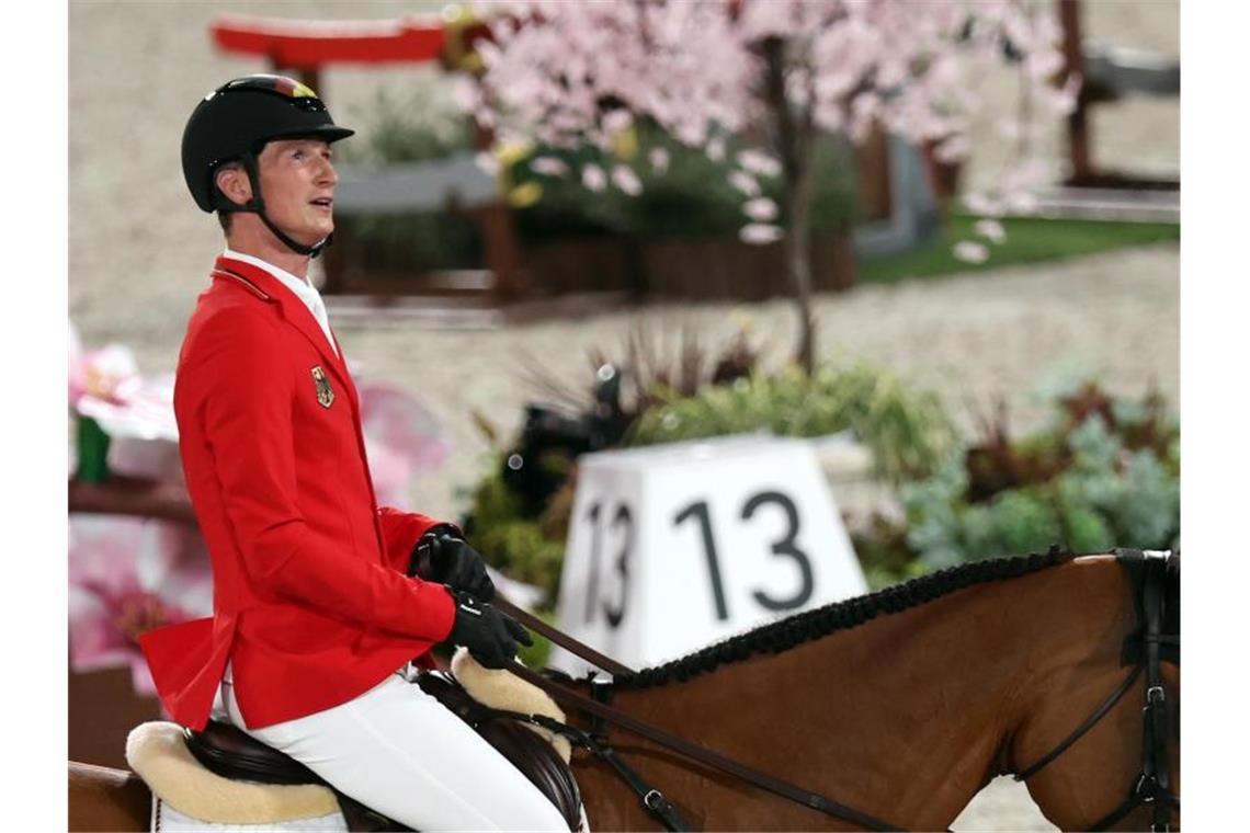 Desaster für Springreiter: Deußer scheitert deutlich Hat eine Einzel-Medaille verpasst: Springreiter Daniel Deußer. Foto: Friso Gentsch/dpa
