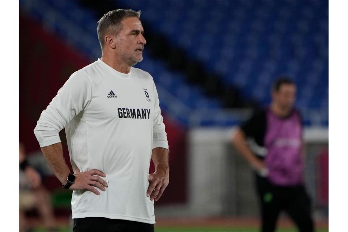 DFB-Elf mit drei Änderungen gegen Saudi-Arabien Hat für das Spiel gegen Saudi-Arabien drei Änderungen vorgenommen: Trainer Stefan Kuntz. Foto: Kiichiro Sato/AP/dpa
