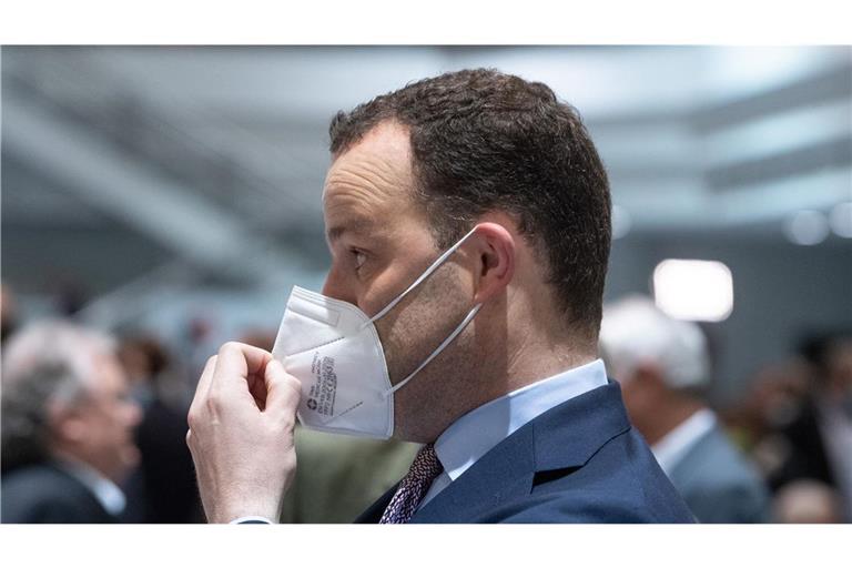 Hat Jens Spahn die Masken-Amigos der CDU/CSU begünstigt?