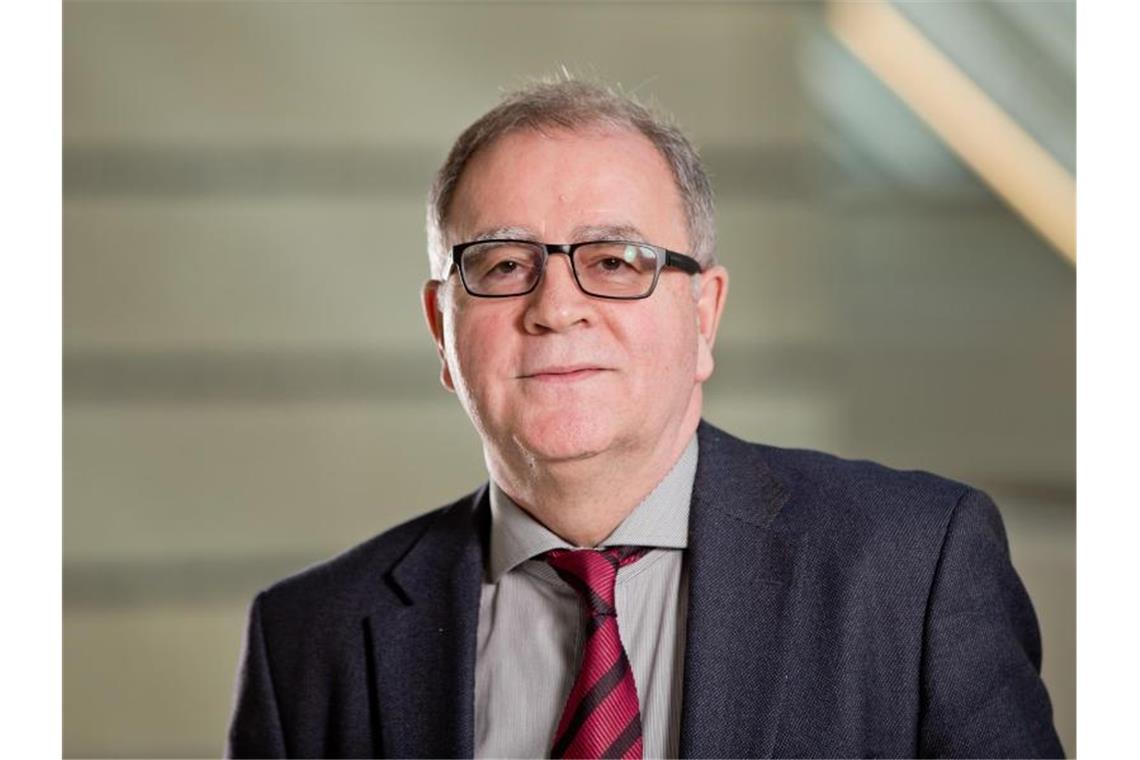 Experte Sörgel hat keine Bedenken bei Europacup-Reisen Hat keine Bedenken bei Europacup-Reisen: Der Pharmakologe und Doping-Experte Fritz Sörgel. Foto: Daniel Karmann/dpa