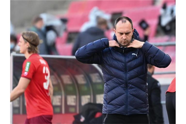 Hat mit Kiel die Bundesliga zum Greifen nahe: Holstein-Coach Ole Werner. Foto: Ina Fassbender/AFP Pool/dpa