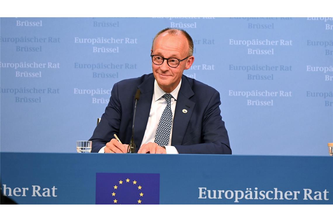 So war Merz' erster EU-Gipfel Hat sich "ausgesprochen wohl gefühlt": Bundeskanzler Friedrich Merz bei seinem ersten EU-Gipfel in Brüssel.