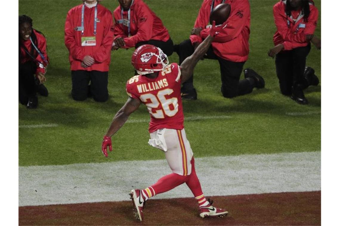 Nun auch Damien Williams: NFL-Spieler verzichten auf Saison Hat sich entschlossen auf die NFL-Saison zu verzichten: Damien Williams von den Kansas City Chiefs. Foto: Charlie Riedel/AP/dpa