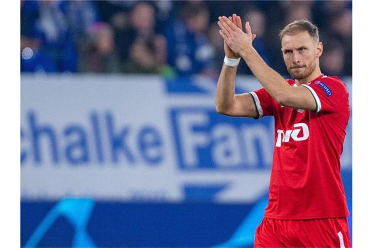 Hat sich entschlossen seine Karriere als Fußballer zu beenden: Benedikt Höwedes. Foto: Guido Kirchner/dpa