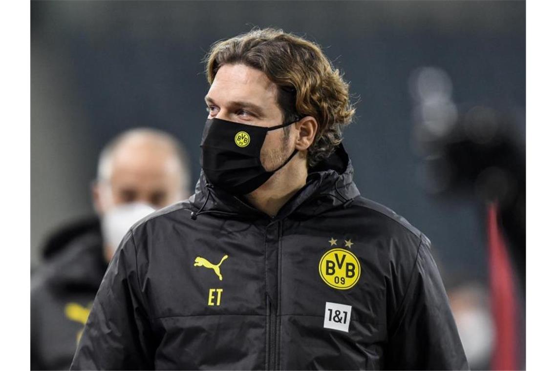 Hat weiter das Vertrauen bei Borussia Dortmund: Trainer Edin Terzic. Foto: Martin Meissner/Pool AP/dpa