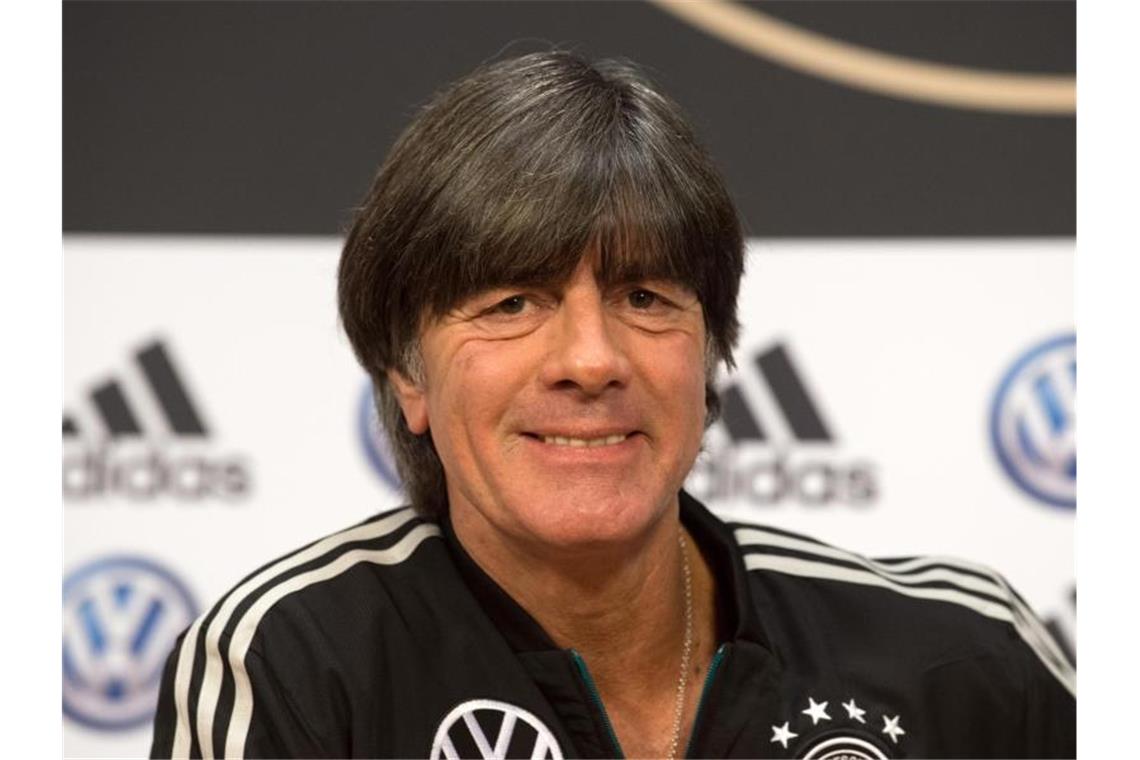 Löw zu seinem Sportunfall: „War nicht so ungefährlich“ Hatte durch einen Sportunfall im Juni erstmals Spiele der Fußball Nationalmannschaft verpasst: Bundestrainer Joachim Löw. Foto: Federico Gambarini
