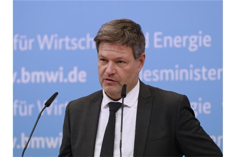 Hatte erst kürzlich zusätzliche Anstrengungen beim Klimaschutz angekündigt: Bundesklimaschutzminister Robert Habeck. Foto: Odd Andersen/AFP/dpa
