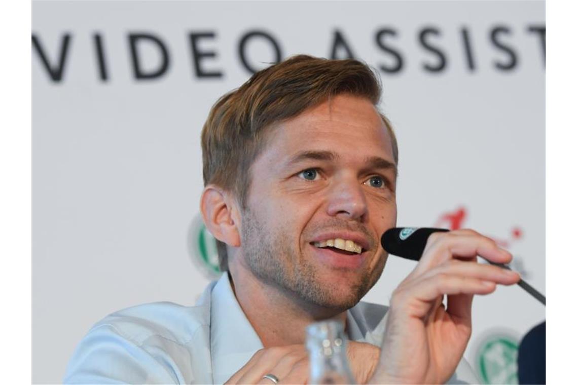 Von Kovac bis Nübel: Die Gesichter der Saison 2018/2019 Hatte in seinem ersten Jahr als Chef des Videoschiedsrichter einiges zu tun: Jochen Drees. Foto: Arne Dedert