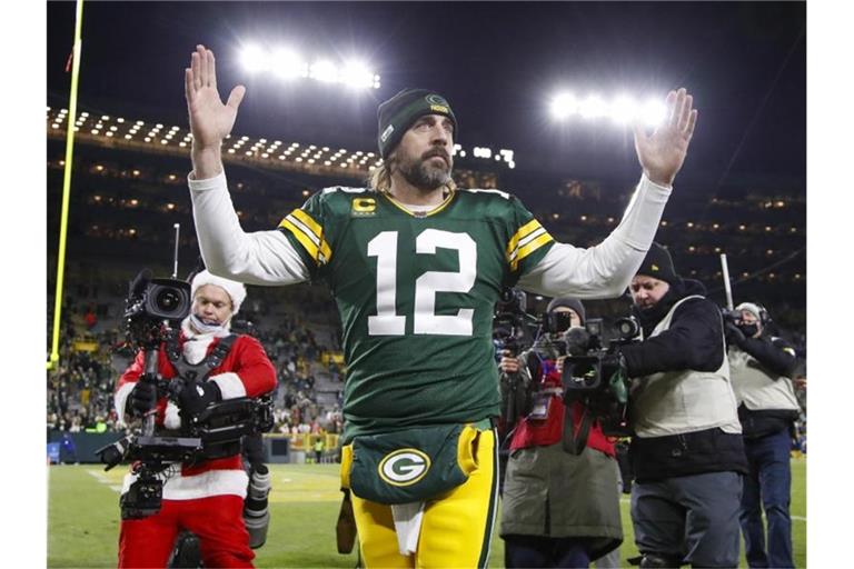 Hatte nach dem Packers-Sieg über Cleveland doppelten Grund zur Freude. Foto: Matt Ludtke/FR155580 AP/dpa