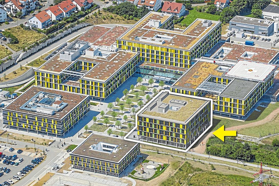 Haus D (gelber Pfeil) wird in den nächsten zwei Jahren erstellt. Foto/Visualisierung: RMK
