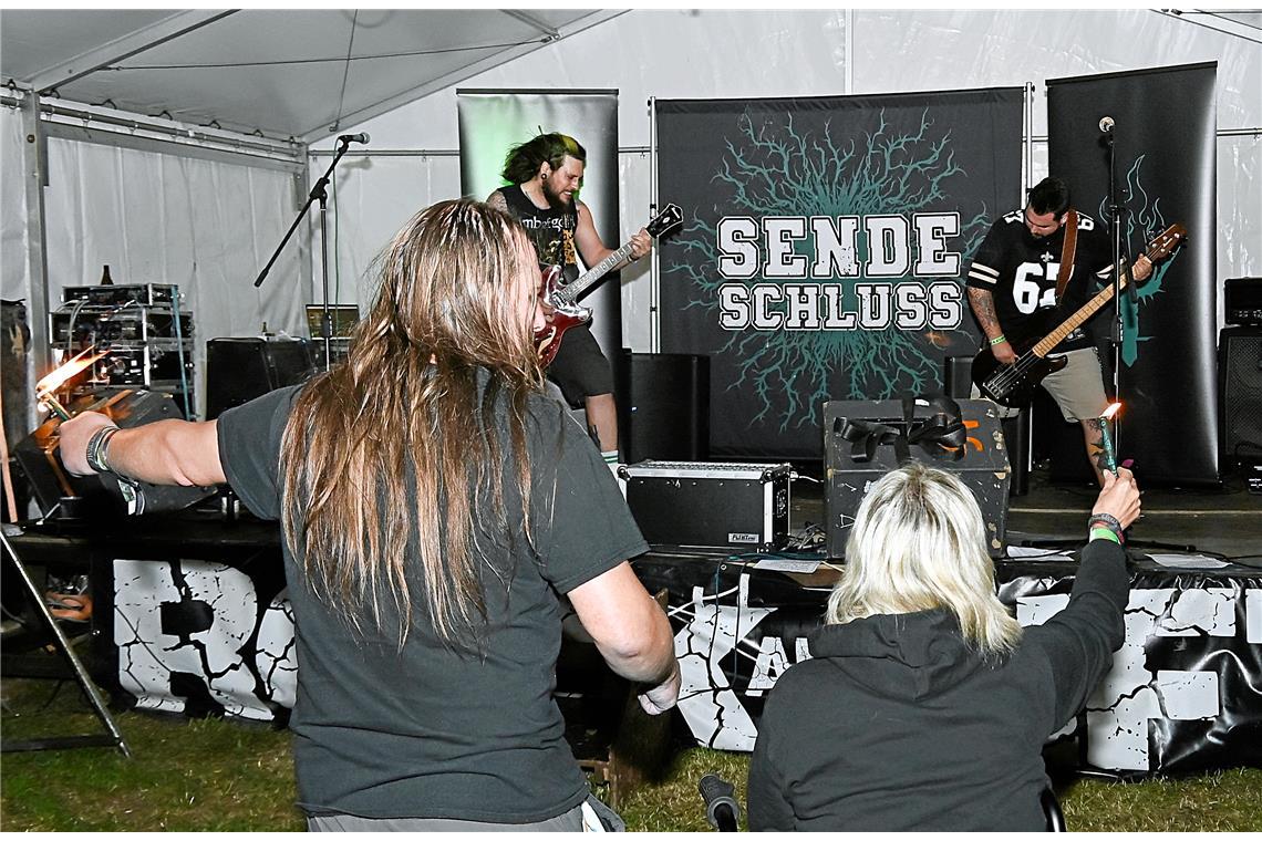 Headliner am Samstag ist die Band „Sendeschluss“ aus Bayern.