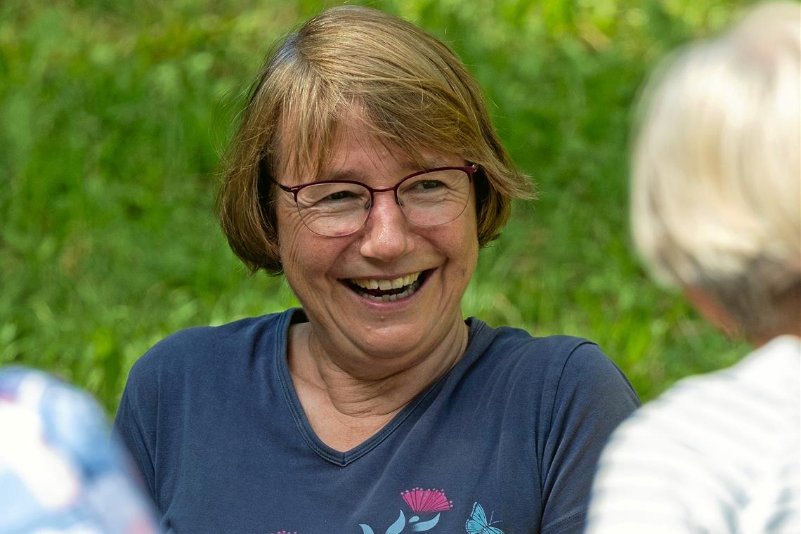 Hebamme Barbara Semmler, die den Kurs leitete, ist bei den Treffen stets mit dabei.
