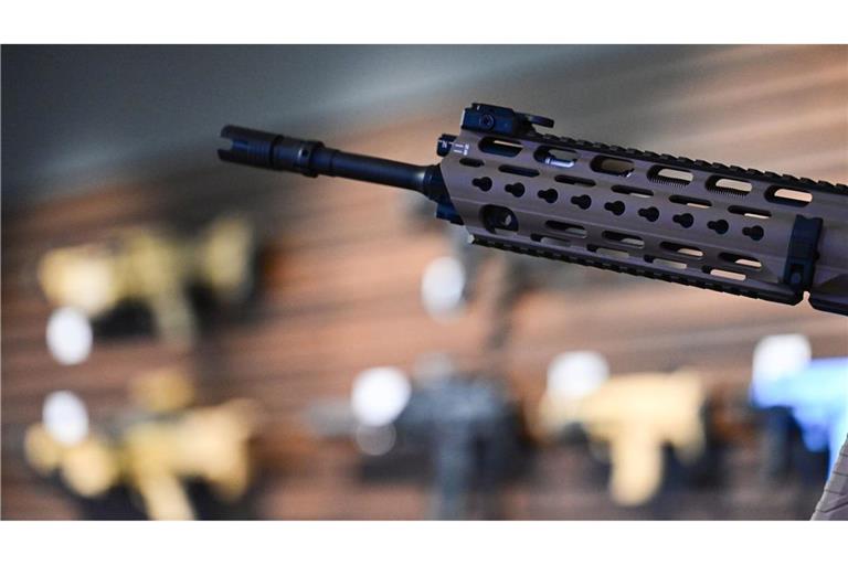 Heckler & Koch stellt Gewehre und Pistolen her. Das Geschäft läuft gut, die Firma investiert.