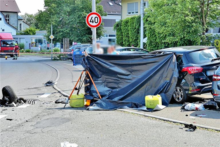 Heftiger Unfall in der Ortsmitte von Althütte. Foto: 7aktuell.de/ Lermer 