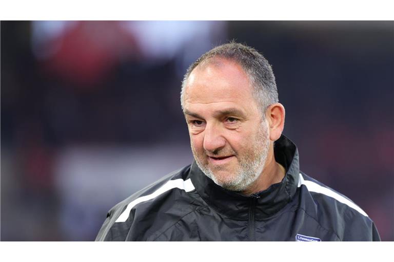 Heidenheim-Trainer Frank Schmidt sieht die Ibiza-Reise der Bayern-Stars vor dem Bundesliga-Finale entspannt.