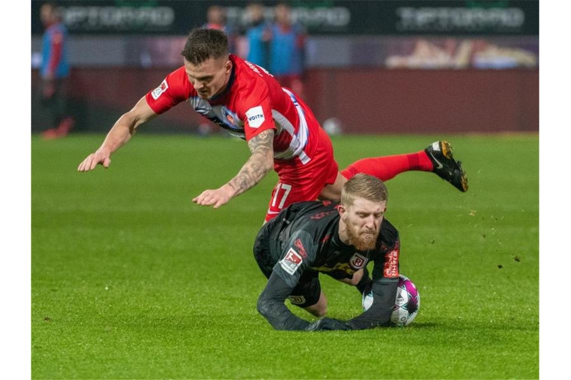 1. FC Heidenheim nach 0:0 gegen Regensburg Tabellenfünfter