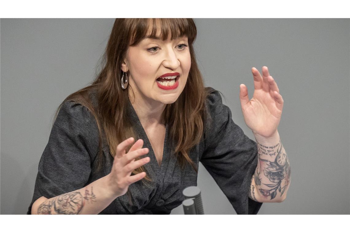 Heidi Reichinnek (Linke) wirft der Koalition Lügen vor.