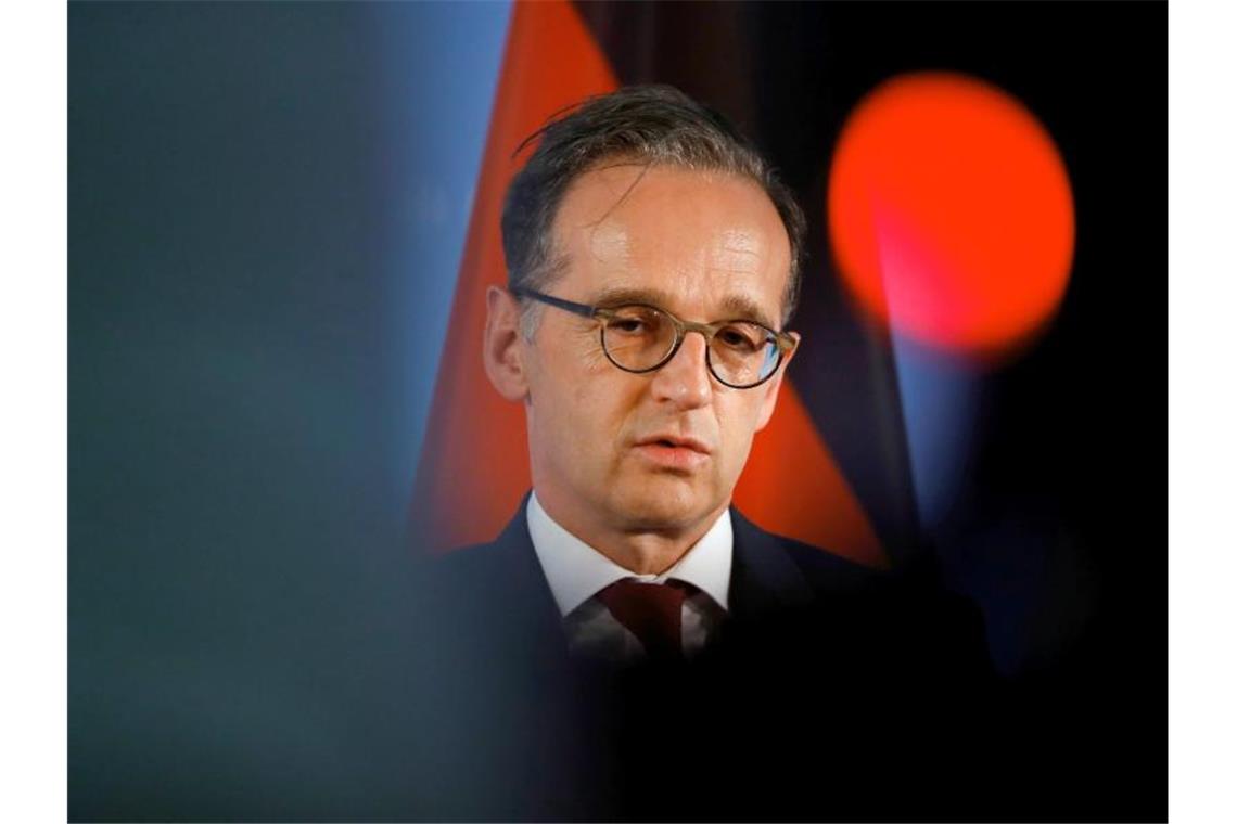 Maas reist kurz nach der Grenzöffnung nach Polen Heiko Maas wird sich mit seinem polnischen Kollegen Jacek Czaputowicz treffen. Foto: Fabrizio Bensch/Reuters Pool/dpa