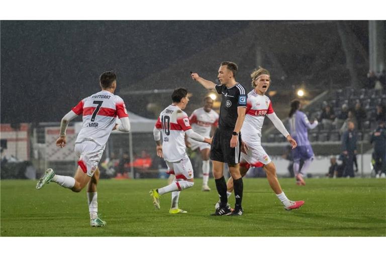 Heimsieg für den VfB II