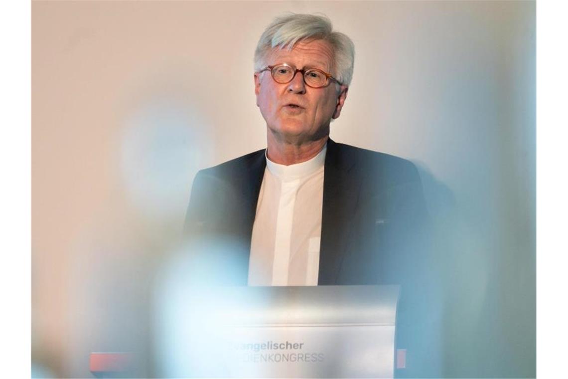 EKD-Chef kritisiert EU wegen Hilfe für libysche Küstenwache Heinrich Bedford-Strohm, Landesbischof der Evangelisch-Lutherischen Kirche in Bayern und Vorsitzender des Rates der Evangelischen Kirche in Deutschland (EKD). Foto: Sebastian Gollnow/dpa