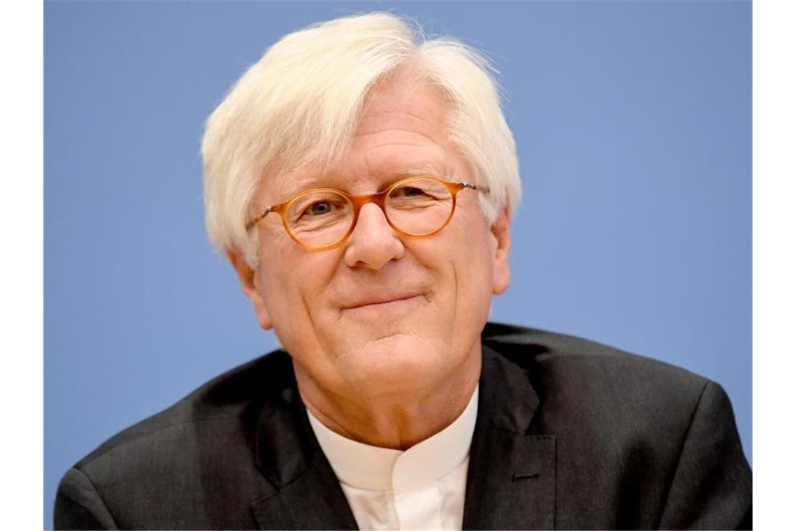 Heinrich Bedford-Strohm, Vorsitzender des Rates der Evangelischen Kirche in Deutschland (EKD), will von der Spitze der Evangelischen Kirche in Deutschland (EKD) abtreten und nicht für eine weitere Amtszeit als EKD-Ratsvorsitzender kandidieren. Foto: Britta Pedersen/zb/dpa