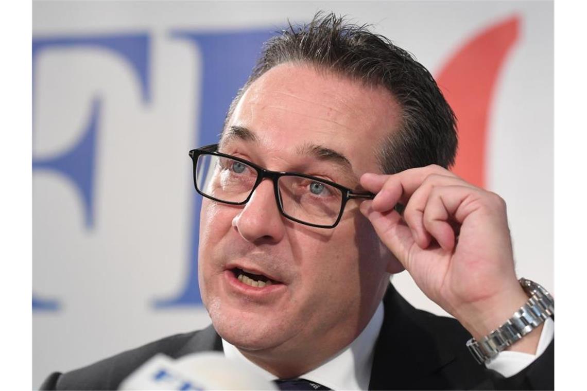 Heinz-Christian Strache, Österreichs ehemaliger Vizekanzler und FPÖ-Obmann, kündigt Anzeigen gegen drei Personen an. Foto: Roland Schlager/APA