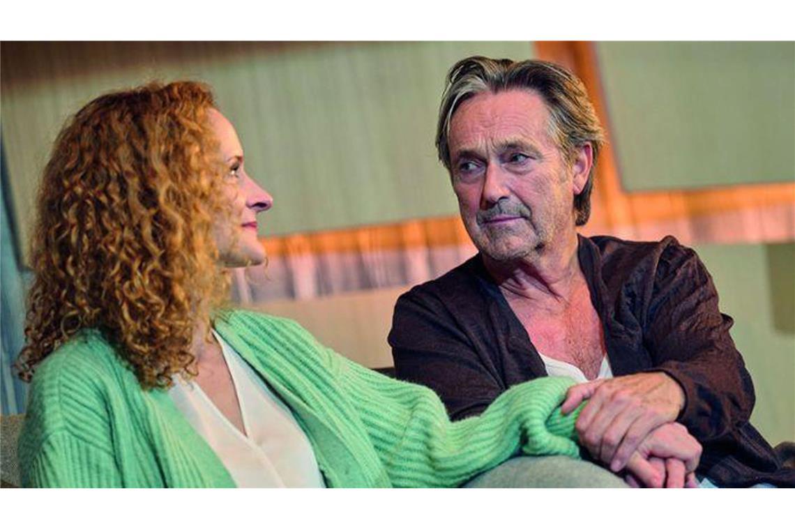 Helmut Zierl spielt  im Alten Schauspielhaus in Stuttgart mit Lisa Wildemann in dem Generationendrama „Blind“