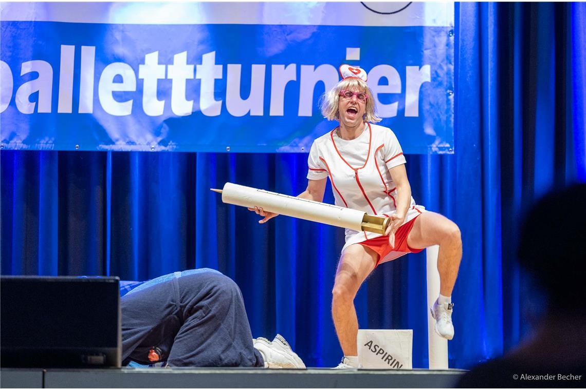 Herrenballetturnier vom Unterweissacher Carnevals-Club in der Seeguthalle in Cot...