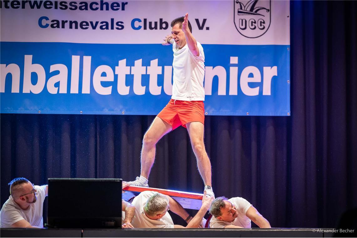 Herrenballetturnier vom Unterweissacher Carnevals-Club in der Seeguthalle in Cot...