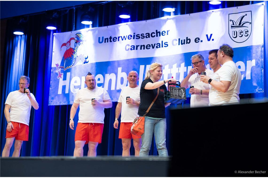 Herrenballetturnier vom Unterweissacher Carnevals-Club in der Seeguthalle in Cot...