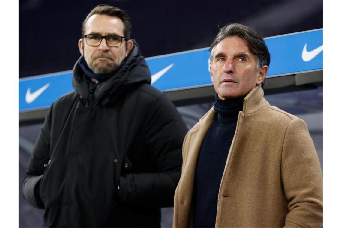 Hertha BSC trennt sich von Trainer Bruno Labbadia (r) und Manager Michael Preetz. Foto: Odd Andersen/AFP-Pool/dpa