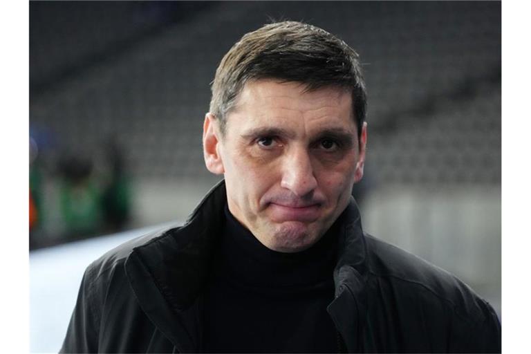 Hertha-Trainer Tayfun Korkut steht unter Erfolgsdruck. Foto: Soeren Stache/dpa-Zentralbild/dpa