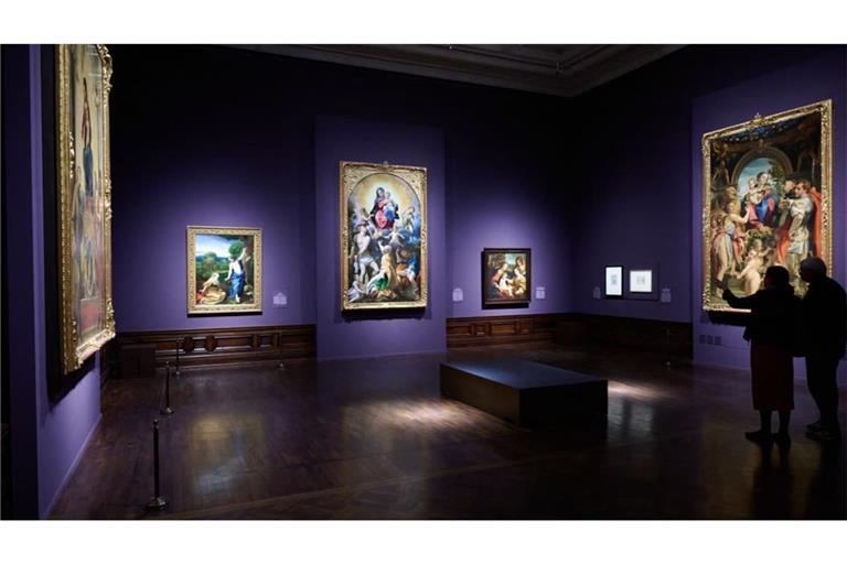 Herz der Ausstellung „Correggio. Berührend menschlich“: die frisch restaurierte Madonna des heiligen Sebastian in der Gemäldegalerie in Dresden.