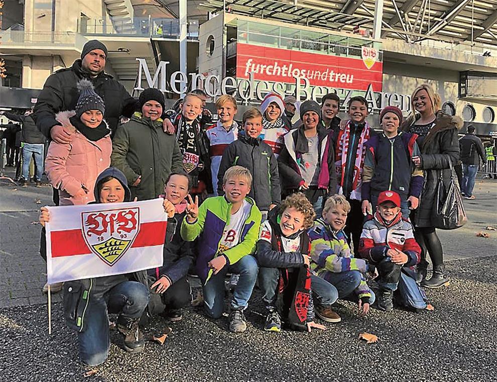 Murrhardter Schüler bejubeln den VfB-Sieg