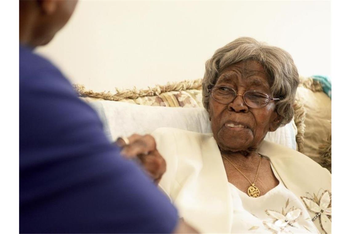 Ältester Mensch der USA ist gestorben Hester McCardell Ford starb im Alter von mindestens 115 Jahren in ihrem Haus im US-Bundesstaat North Carolina. Foto: Diedra Laird/The Charlotte Observer/AP/dpa/Archiv