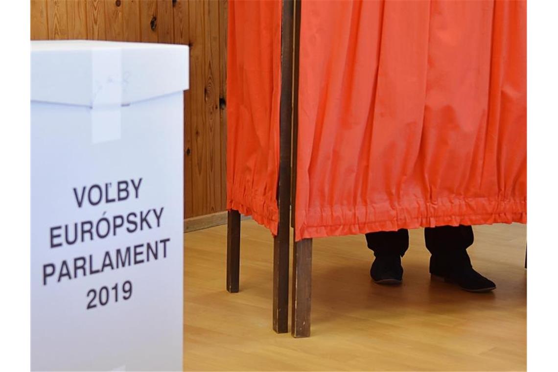 Warnung vor Rechtsruck beim Superwahltag Heute sind neben Malta und Lettland auch die Bürger der Slowakei zur Abstimmung aufgerufen. Foto: Oliver Ondr·ö/TASR
