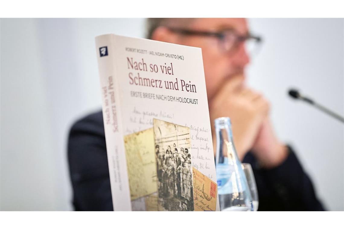 Heute sind wir die Adressanten: Bei der Vorstellung der Publikation „Nach so viel Schmerz und Pein“ spricht Kai Diekmann auch von unserer heutigen Verpflichtung gegenüber Israel.