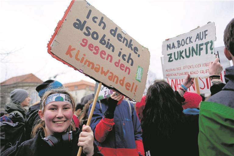 Heute streiken Schüler in über 90 Ländern und 1600 Städten für eine bessere Klimapolitik. In Stuttgart findet eine Kundgebung statt. Foto: Imago