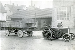 Historische Fotos sind auch zu sehen. Foto: Stadt Backnang